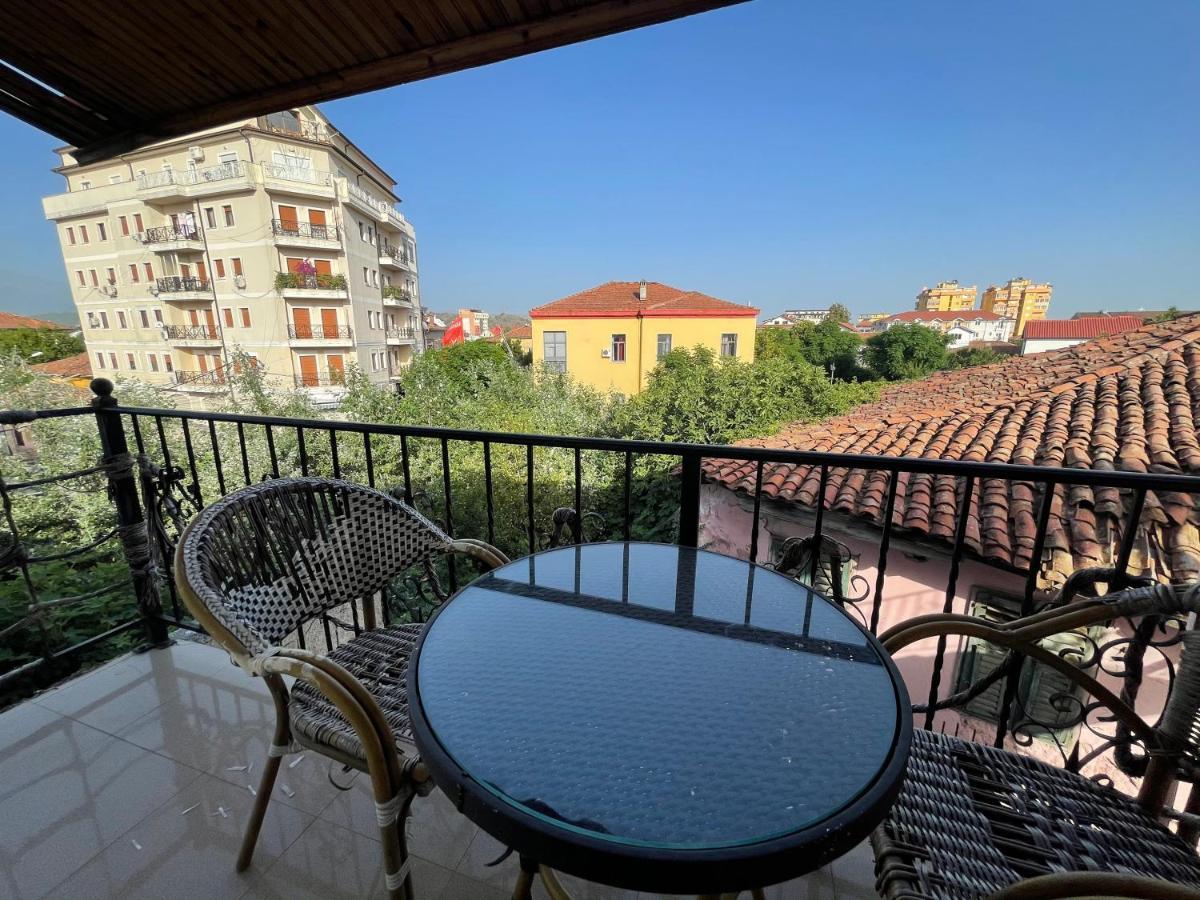 My Hostel - Privates And Dorms Shkodër エクステリア 写真
