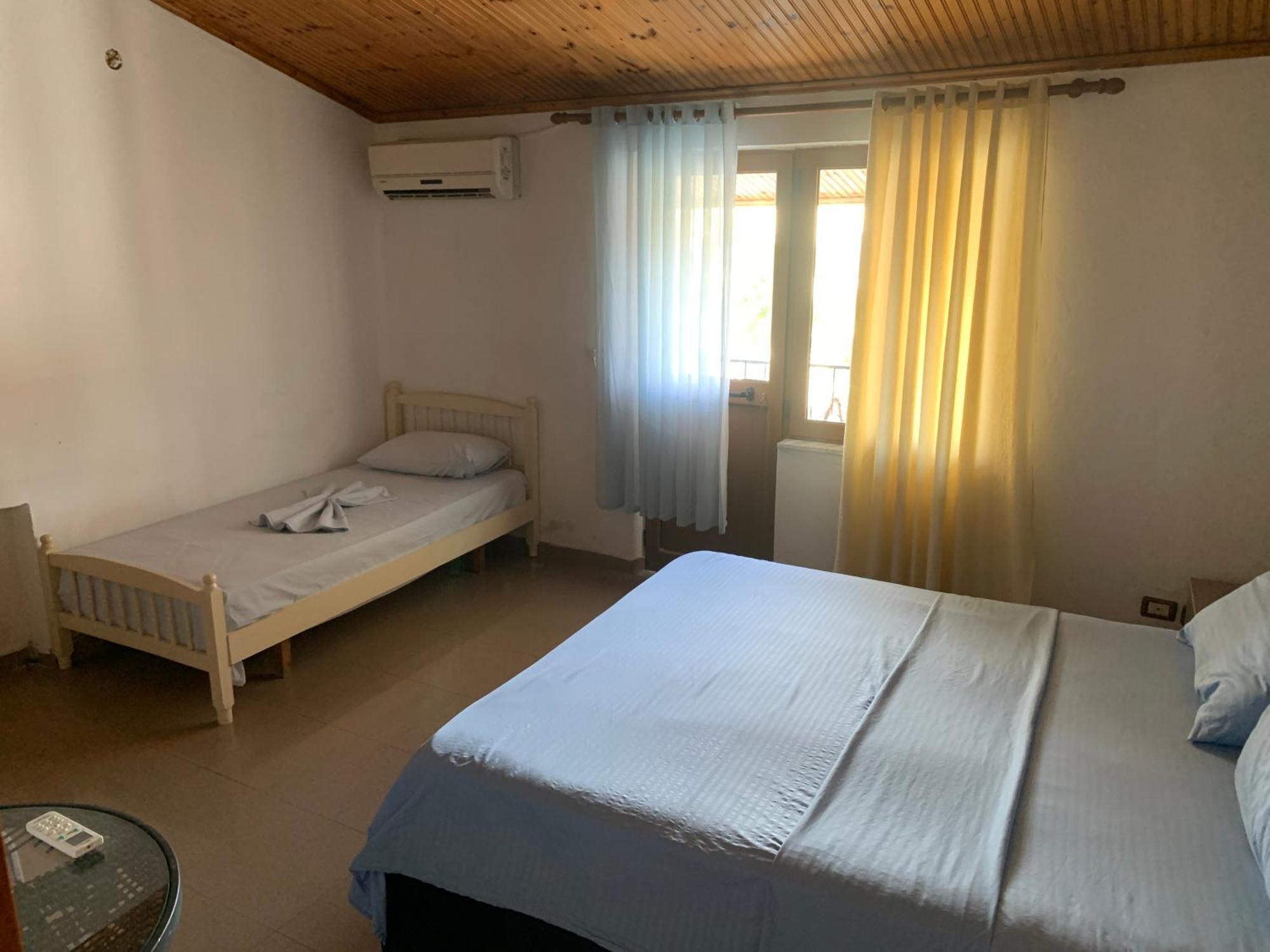 My Hostel - Privates And Dorms Shkodër エクステリア 写真